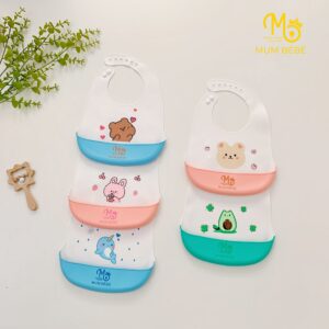 Lưu ý khi sử dụng yếm ăn dặm cho bé Mumbebe