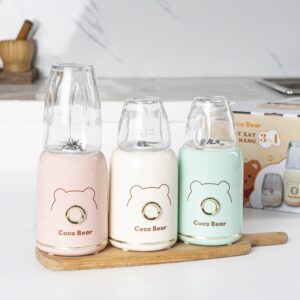 Cối xay được làm từ chất liệu thủy tinh dày dặn, chịu nhiệt và an toàn cho sức khỏe của trẻ